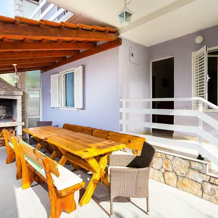 בית נופש Nataly By Interhome *